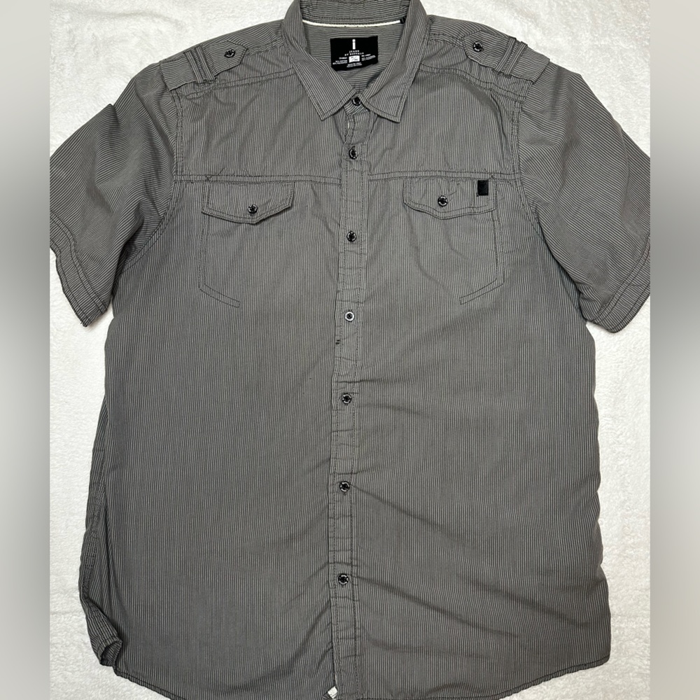 🦬I Jeans by Buffalo Pin stripes Gray Short sleeve Men’s shirt - XL